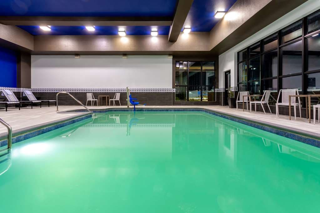 Hilton Garden Inn Hays — photo 3