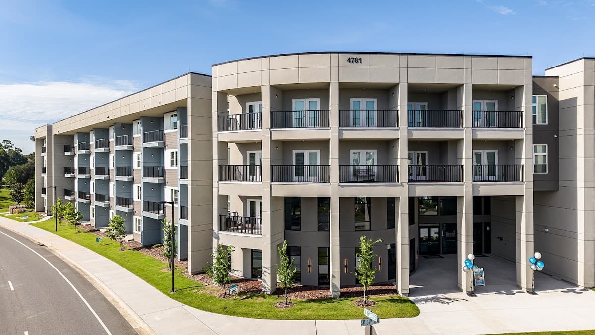 Element at Celebration Pointe — photo 4