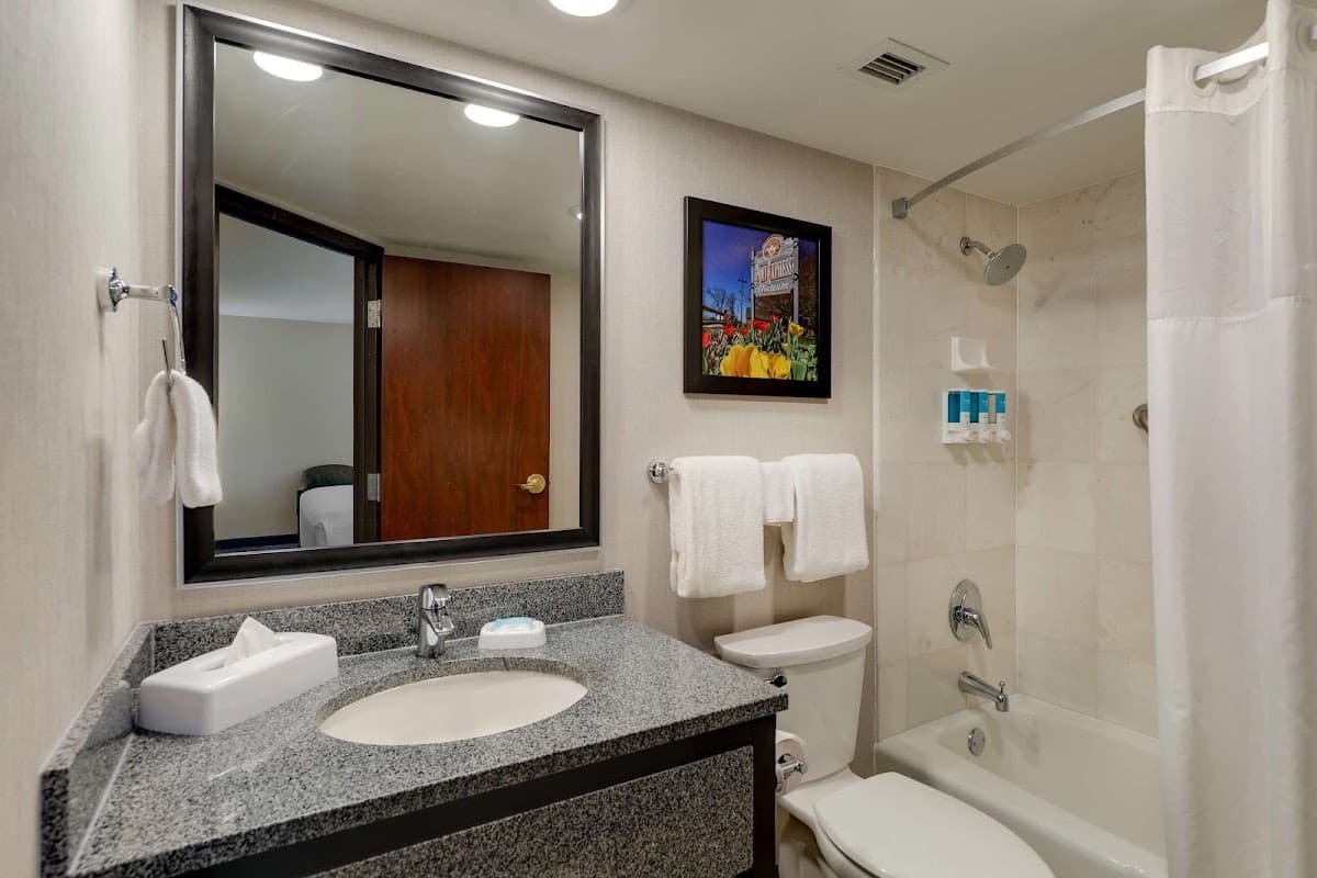 Drury Inn & Suites St. Joseph — photo 4