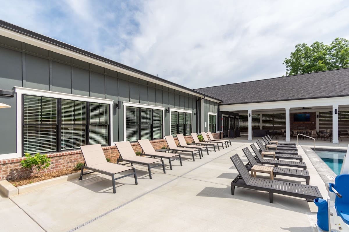 Riverstone Apartments — photo 1