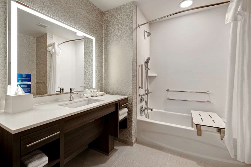 Home2 Suites by Hilton Lincolnshire Chicago — photo 4