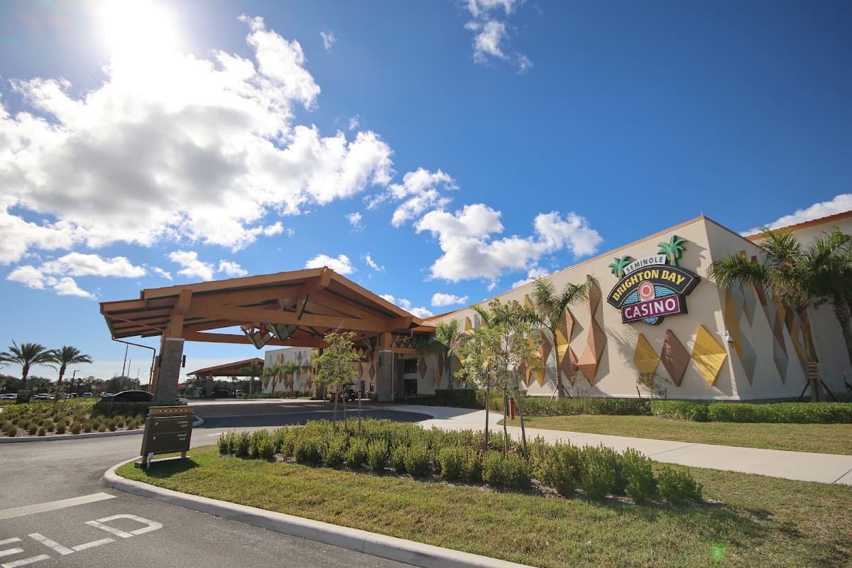 Seminole Brighton Bay Hotel & Casino — photo 1