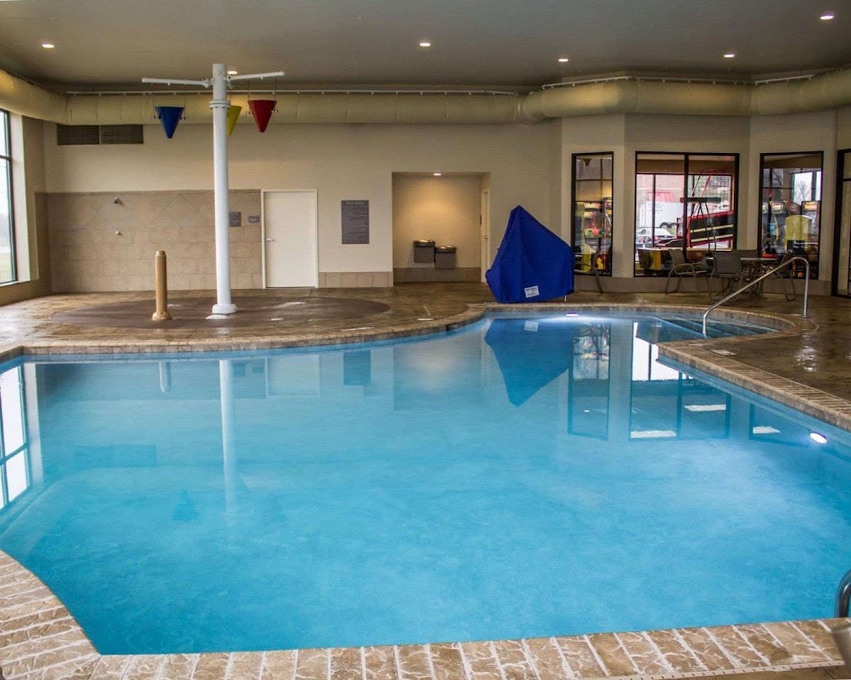 Comfort Inn & Suites Wadsworth — photo 4