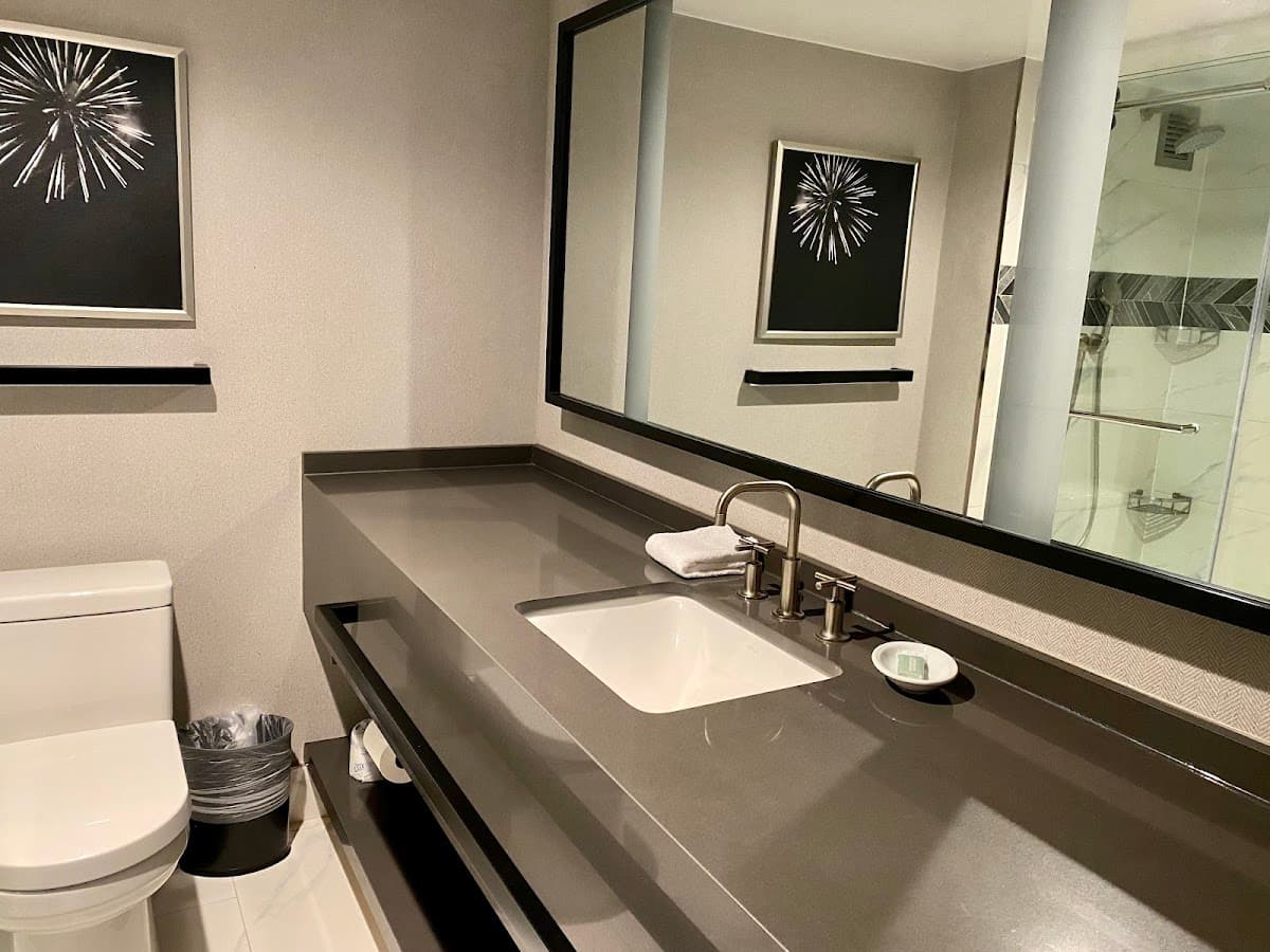 Courtyard by Marriott Arlington Crystal City/Reagan National Airport — photo 3