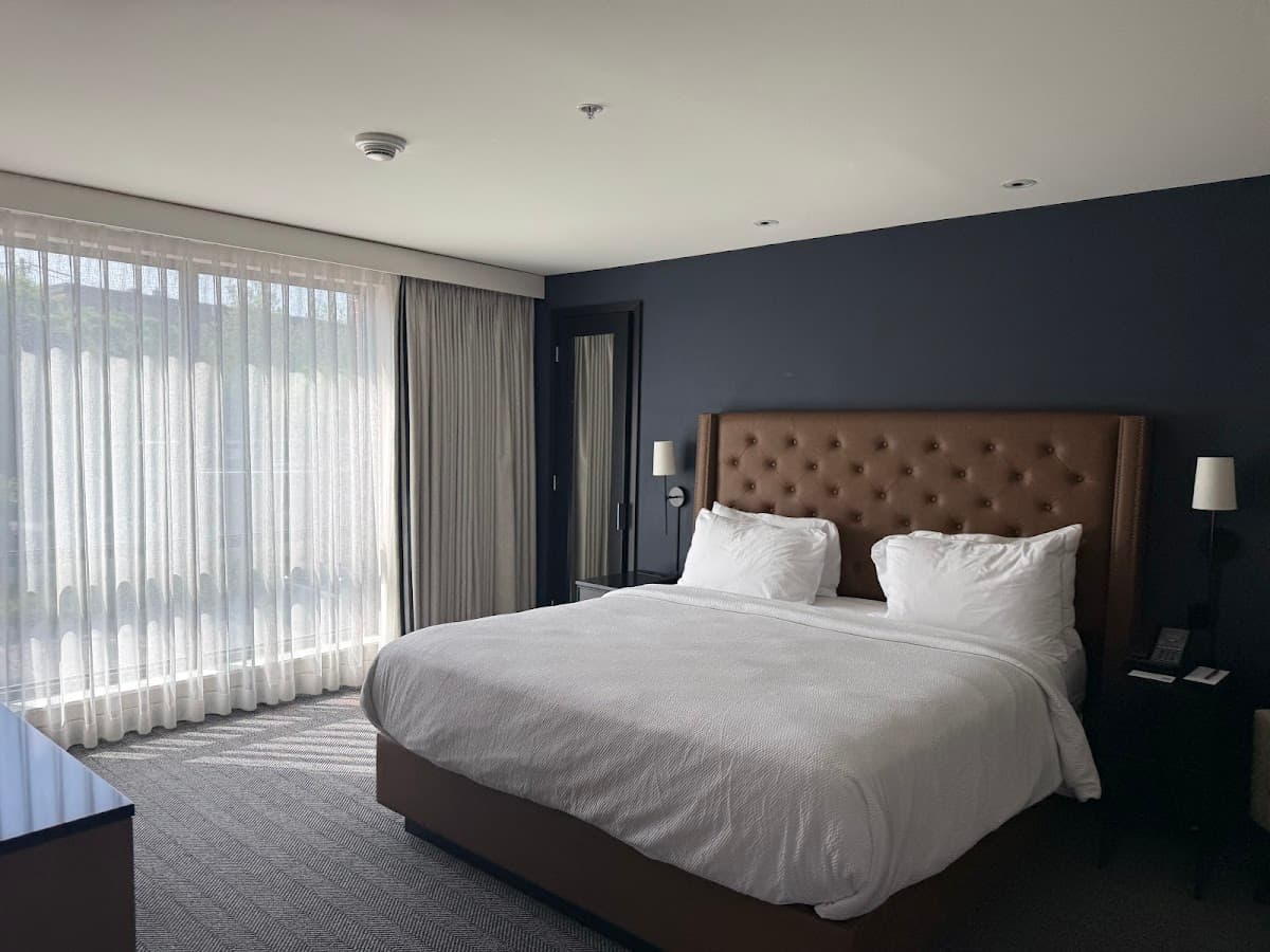 Courtyard by Marriott Portland Downtown/Waterfront — photo 2