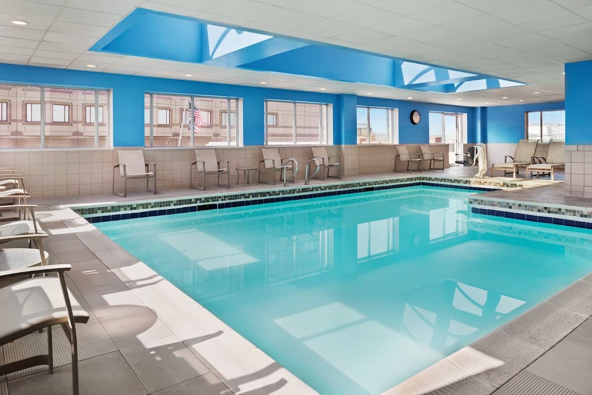 Embassy Suites by Hilton Cincinnati RiverCenter — photo 3