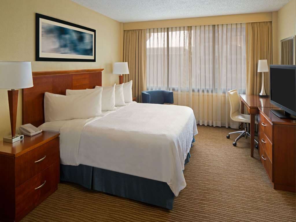 Embassy Suites by Hilton Winston Salem — photo 5