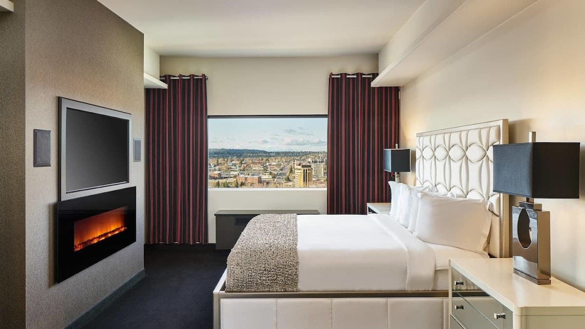 The Davenport Grand, Autograph Collection — photo 1
