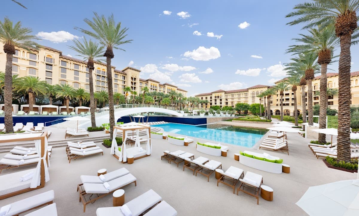 Green Valley Ranch Resort Spa and Casino — photo 1