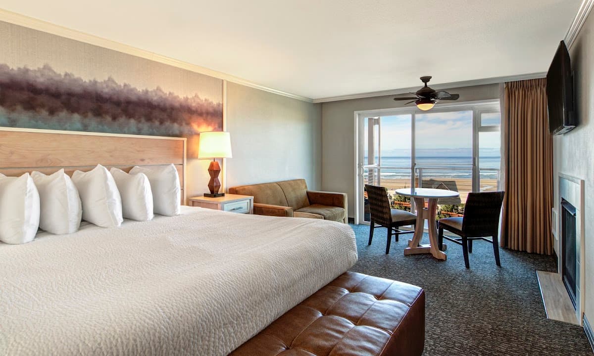 Hallmark Resort & Spa Cannon Beach — photo 2