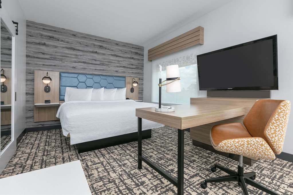 Hampton Inn & Suites by Hilton Shenandoah The Woodlands — photo 2