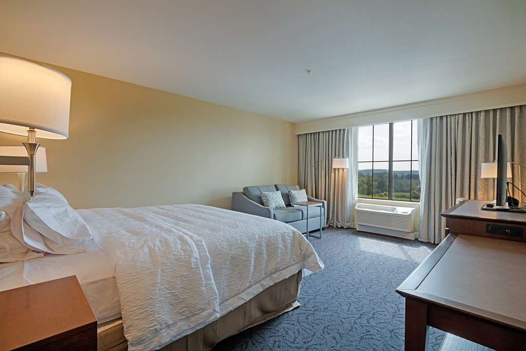 Hampton Inn & Suites Cazenovia — photo 2