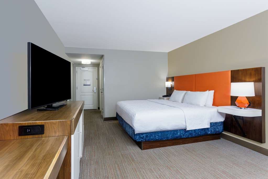 Hampton Inn & Suites Tallahassee I-10-Thomasville Rd — photo 2