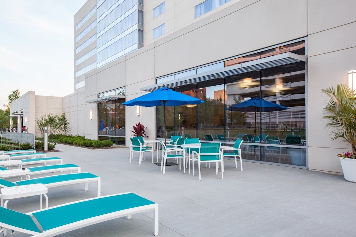 Holiday Inn Cleveland Clinic by IHG — photo 1