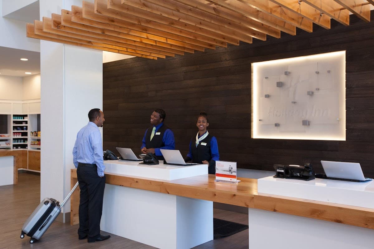Holiday Inn Cleveland Clinic by IHG — photo 5