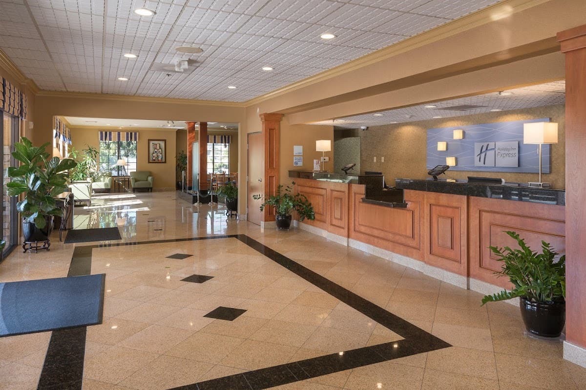 Holiday Inn Express San Diego N - Rancho Bernardo, an IHG Hotel — photo 5