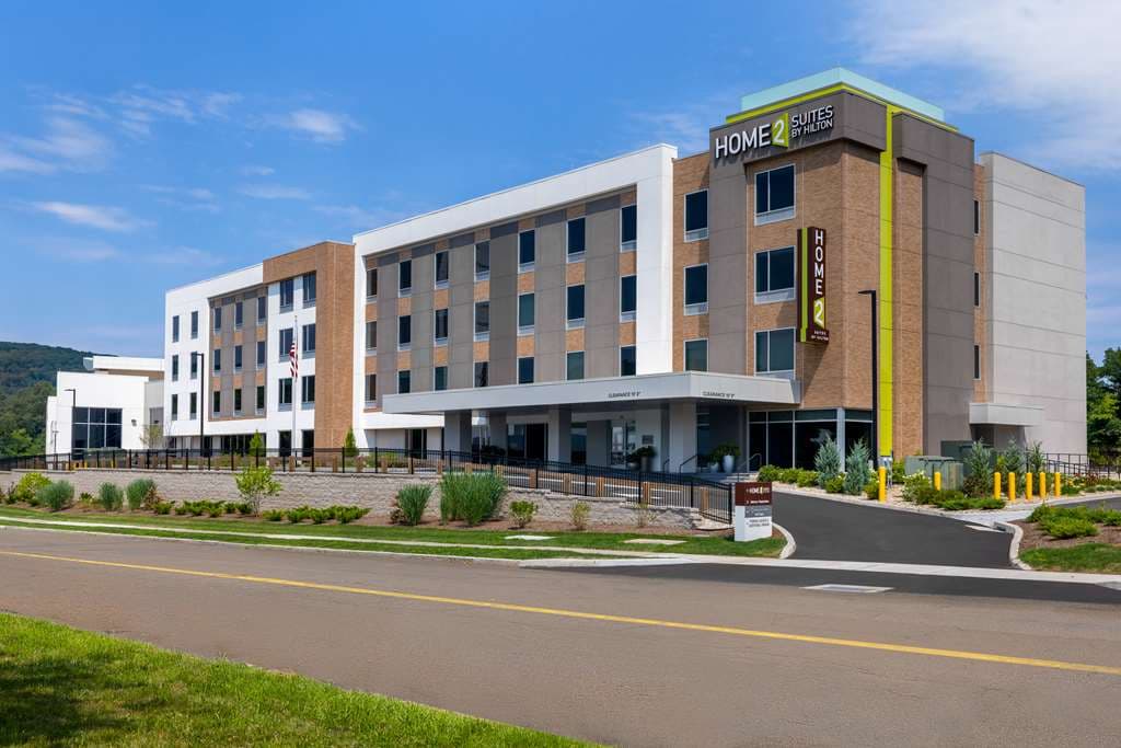 Home2 Suites by Hilton Bristol — photo 1