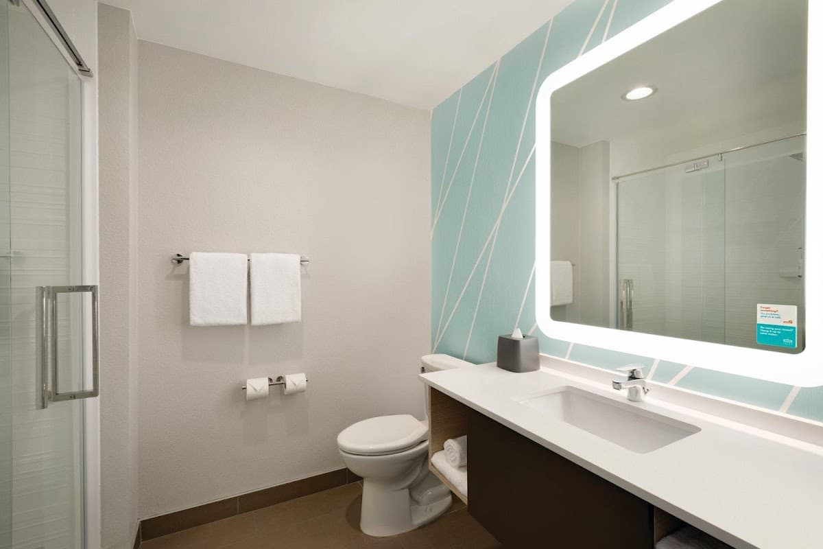 avid hotel Chicago O’hare – Des Plaines by IHG — photo 4