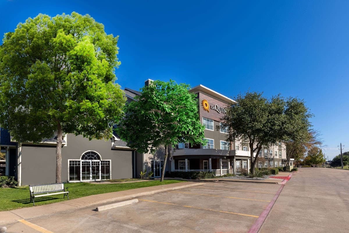 La Quinta Inn & Suites by Wyndham Rockwall — photo 1