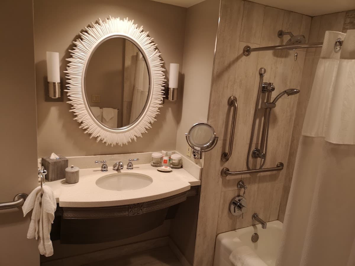 Loews Royal Pacific Resort at Universal Orlando — photo 4