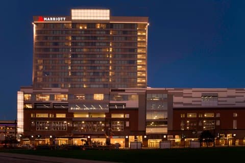 Buffalo Marriott at LECOM HARBORCENTER — photo 1