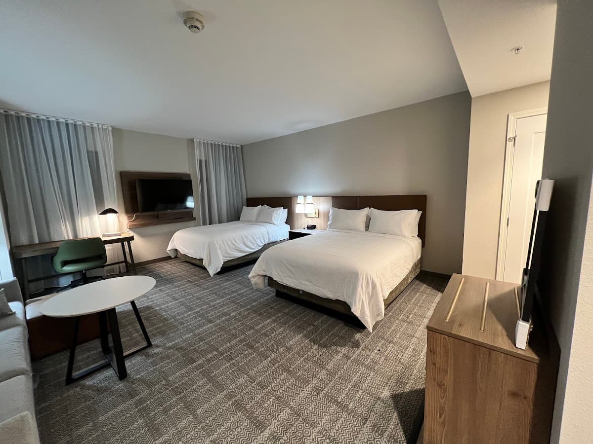 Staybridge Suites Cincinnati East - Milford, an IHG Hotel — photo 2