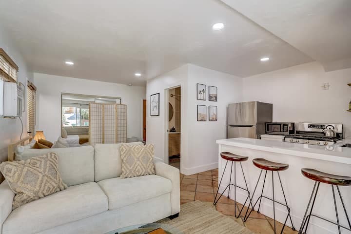 Condo in San Diego — photo 1
