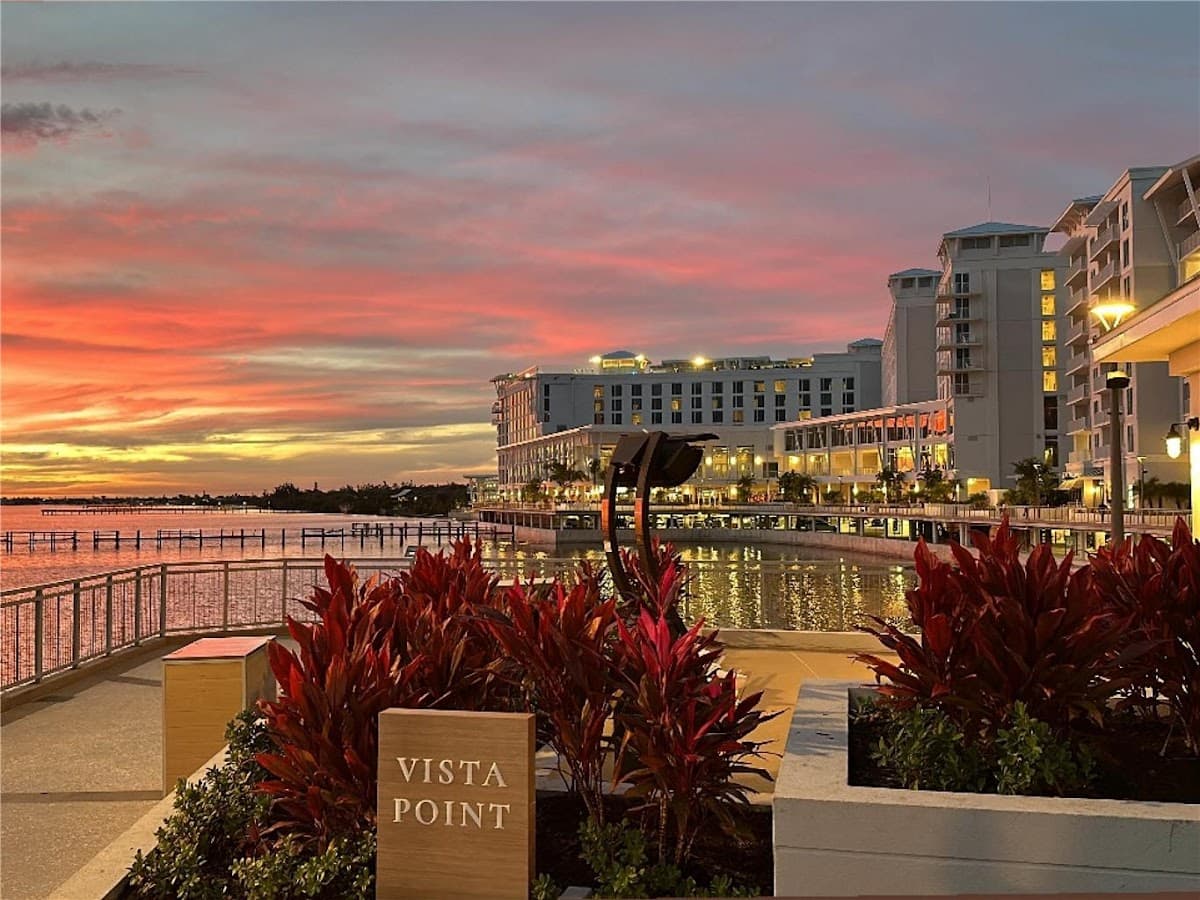 Sunseeker Resort Florida Gulf Coast, Curio Collection by Hilton — photo 1