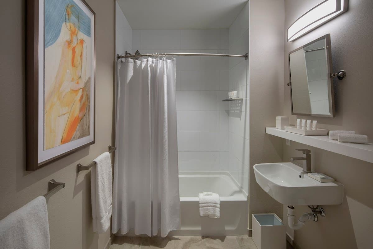 Art House Hotel & Suites — photo 3