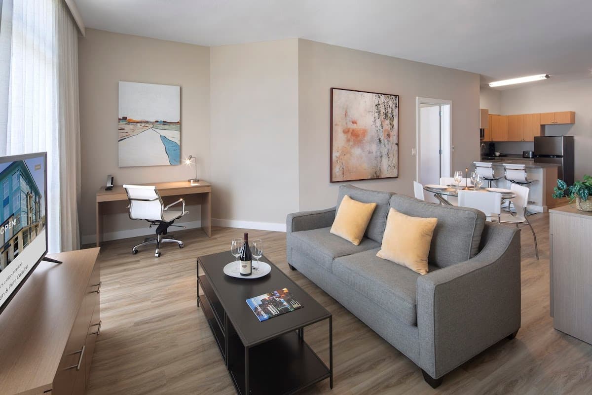 Art House Hotel & Suites — photo 5
