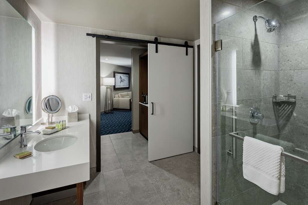The Bevy Hotel Boerne, a DoubleTree by Hilton — photo 5