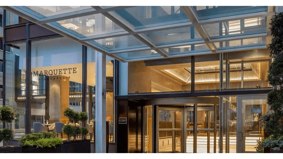 The Marquette Hotel, Curio Collection by Hilton — photo 1