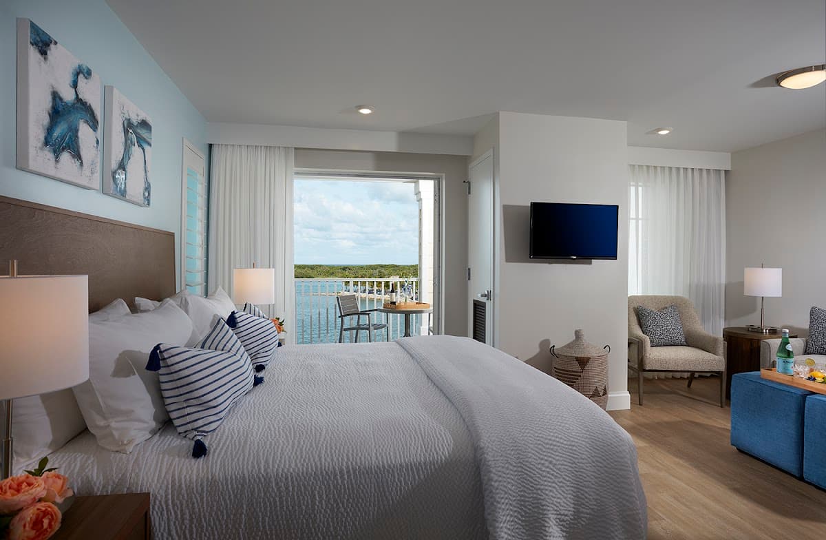 The Pointe Hotel — photo 2