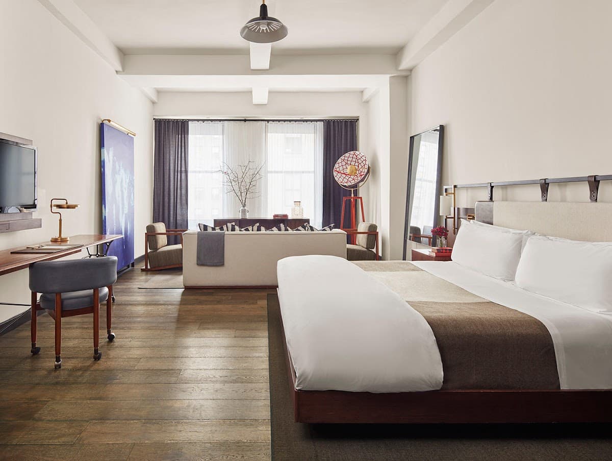 Refinery Hotel — photo 2