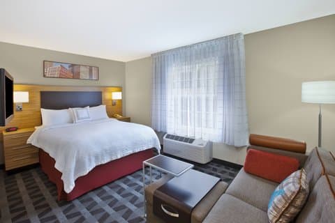 TownePlace Suites by Marriott Milwaukee Brookfield — photo 2